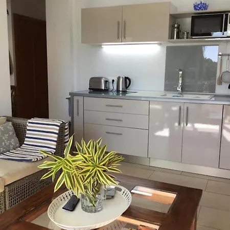 Modern In Bahamas, Burriana Beach,