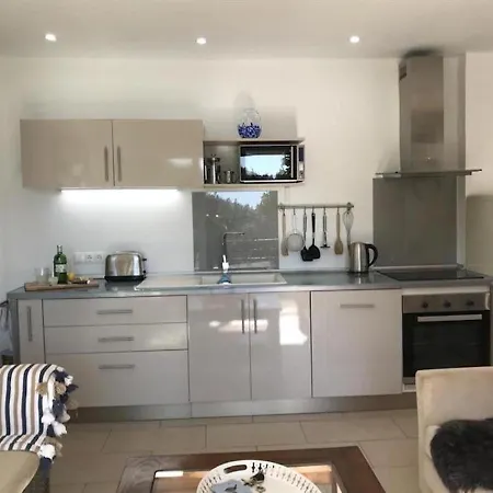 Daire Modern In Bahamas, Burriana Beach,